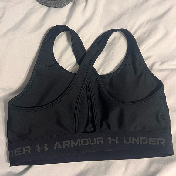 Under Armour bra size large. - Picture 2 of 3